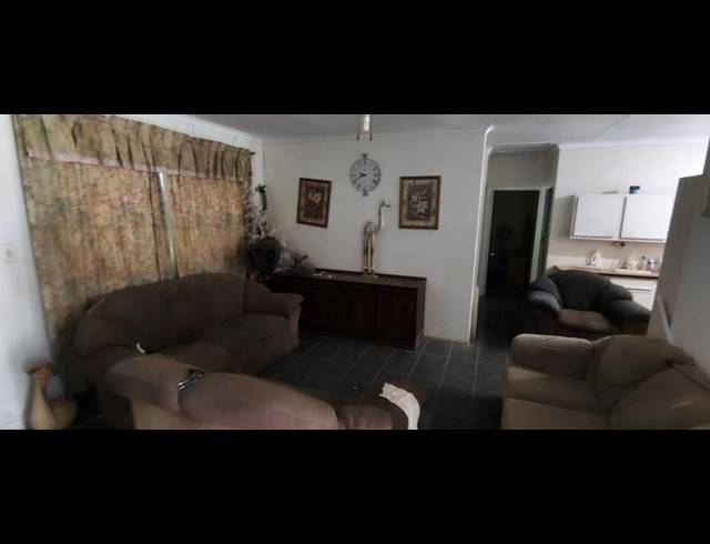 3 BEDROOM HOUSE FOR SALE IN GLENMORE BEACH